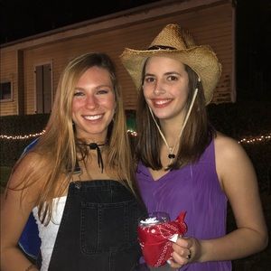 Meet your Posher, Eva